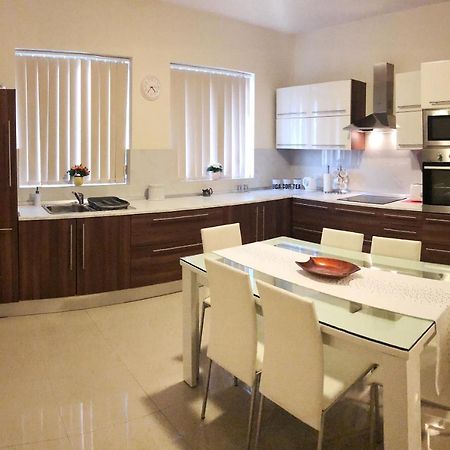 The Village Apartment 2 Kirkop Exterior photo